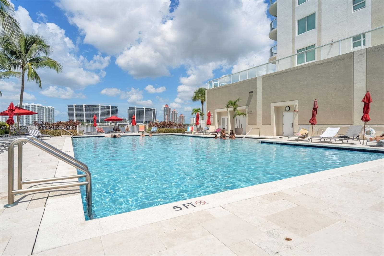 18100 N Bay Rd # 709, Sunny Isles Beach FL 33160 — 32