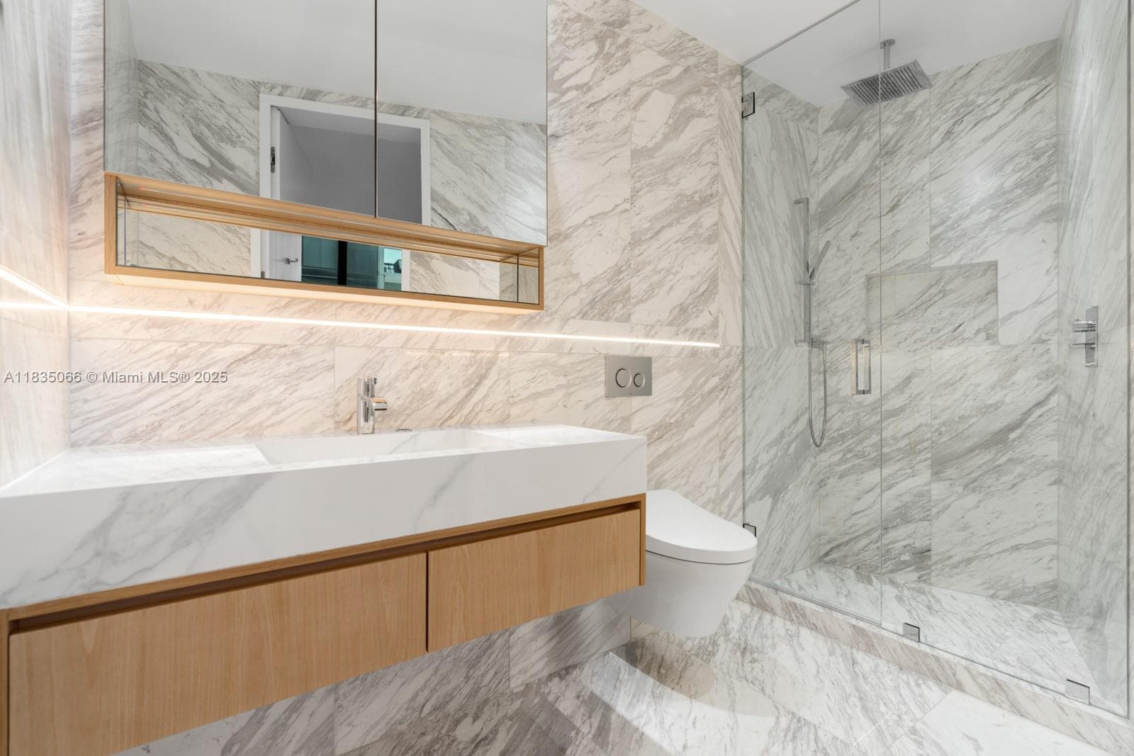 18555 Collins Ave # 2701, Sunny Isles Beach FL 33160 — 22