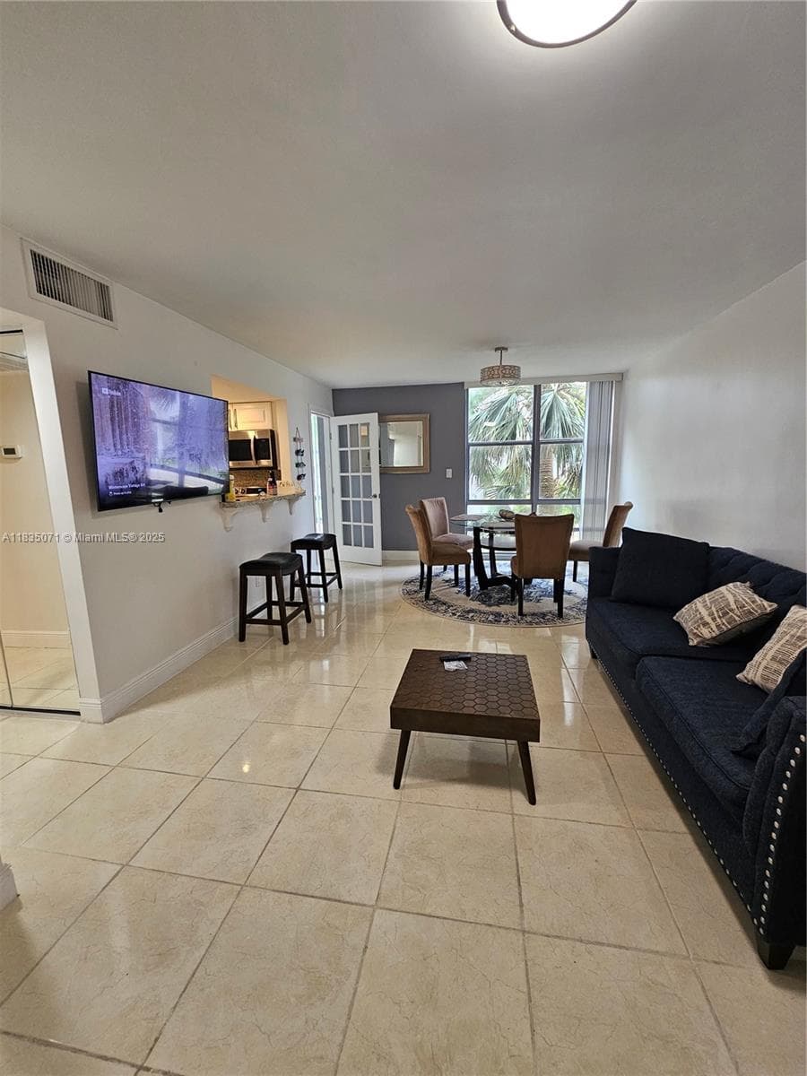 200 172nd St # 217, Sunny Isles Beach FL 33160 — 1
