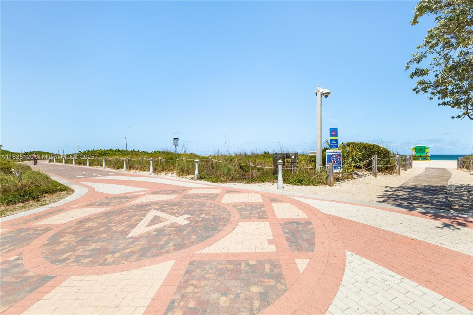 401 Ocean Dr # 1024, Miami Beach FL 33139 — 25
