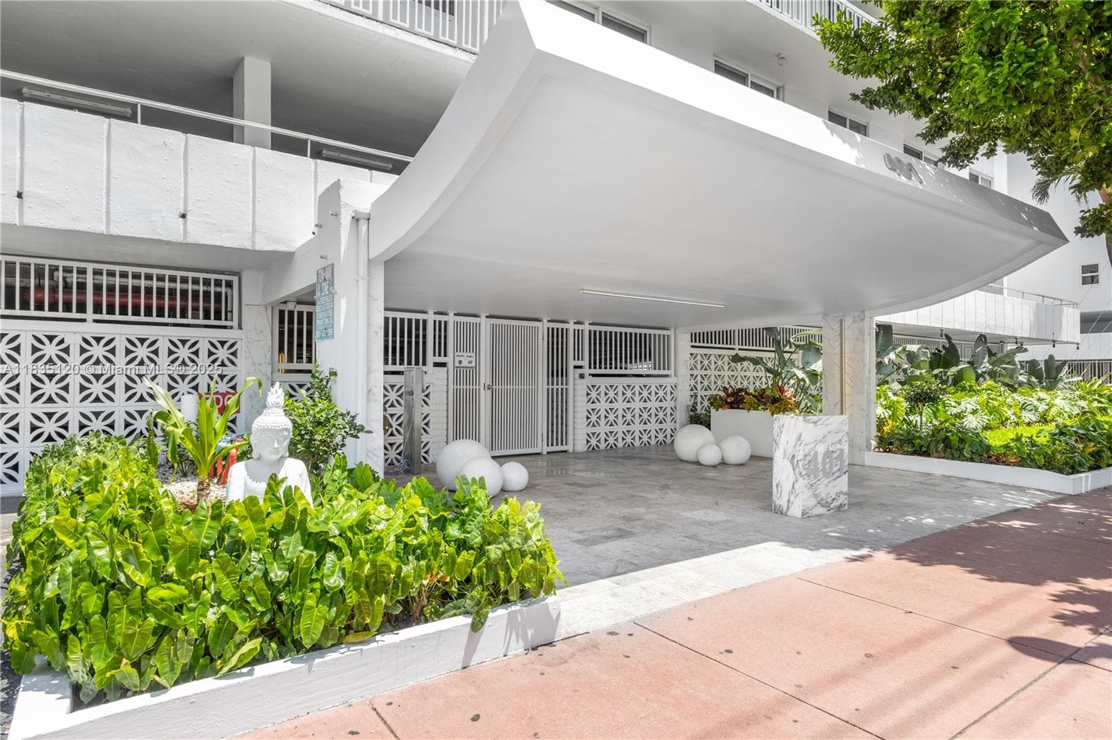 401 Ocean Dr # 1024, Miami Beach FL 33139 — 21