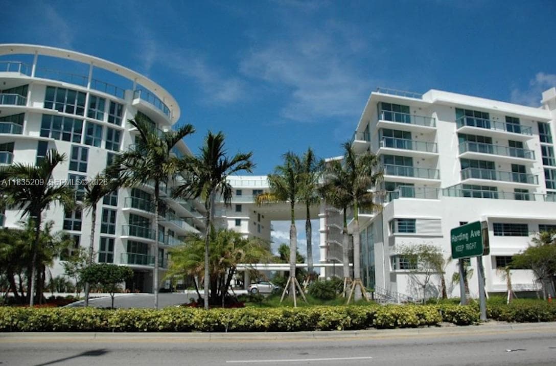 6620 Indian Creek Dr # 607, Miami FL 33141 — 25