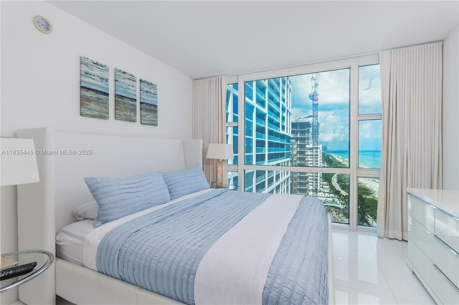 6801 Collins Ave # 1415, Miami Beach FL 33141 — 7