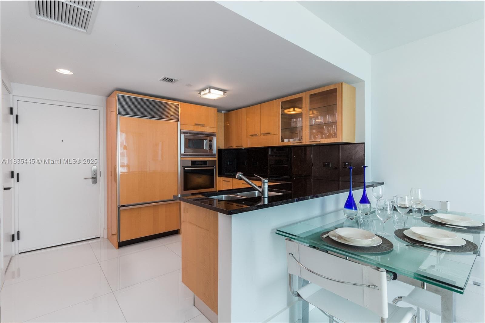 6801 Collins Ave # 1415, Miami Beach FL 33141 — 5