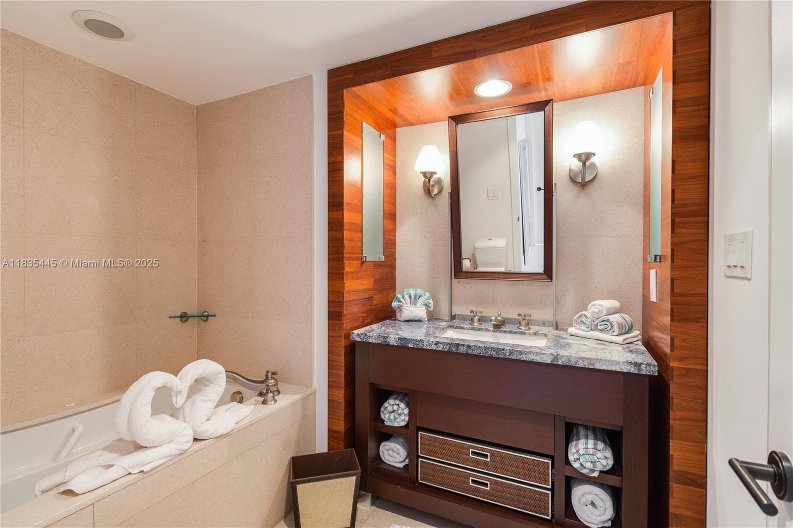 6801 Collins Ave # 1415, Miami Beach FL 33141 — 9