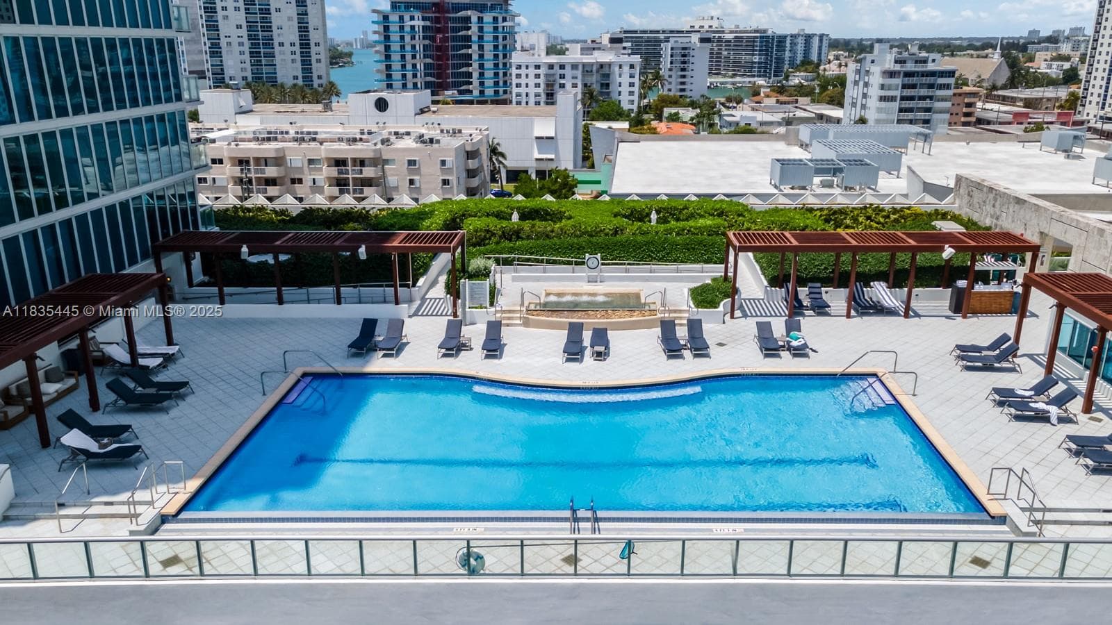 6801 Collins Ave # 1415, Miami Beach FL 33141 — 15