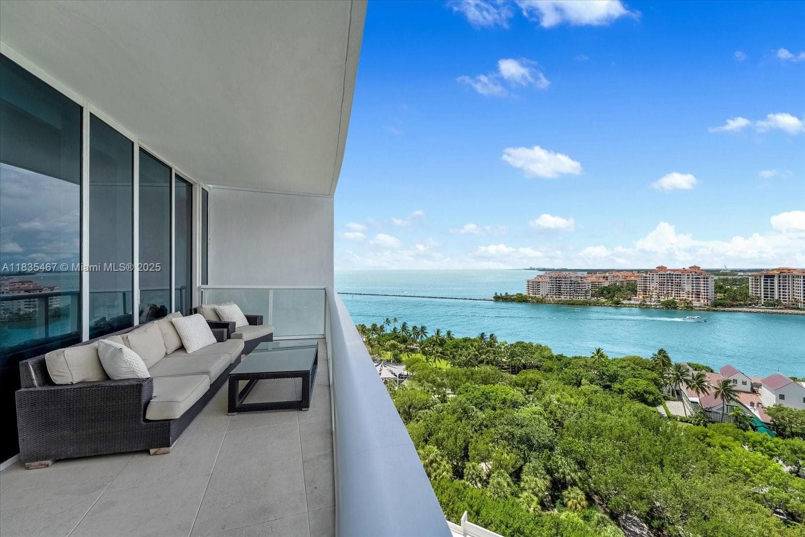100 S Pointe Dr # 1502, Miami Beach FL 33139 — 38