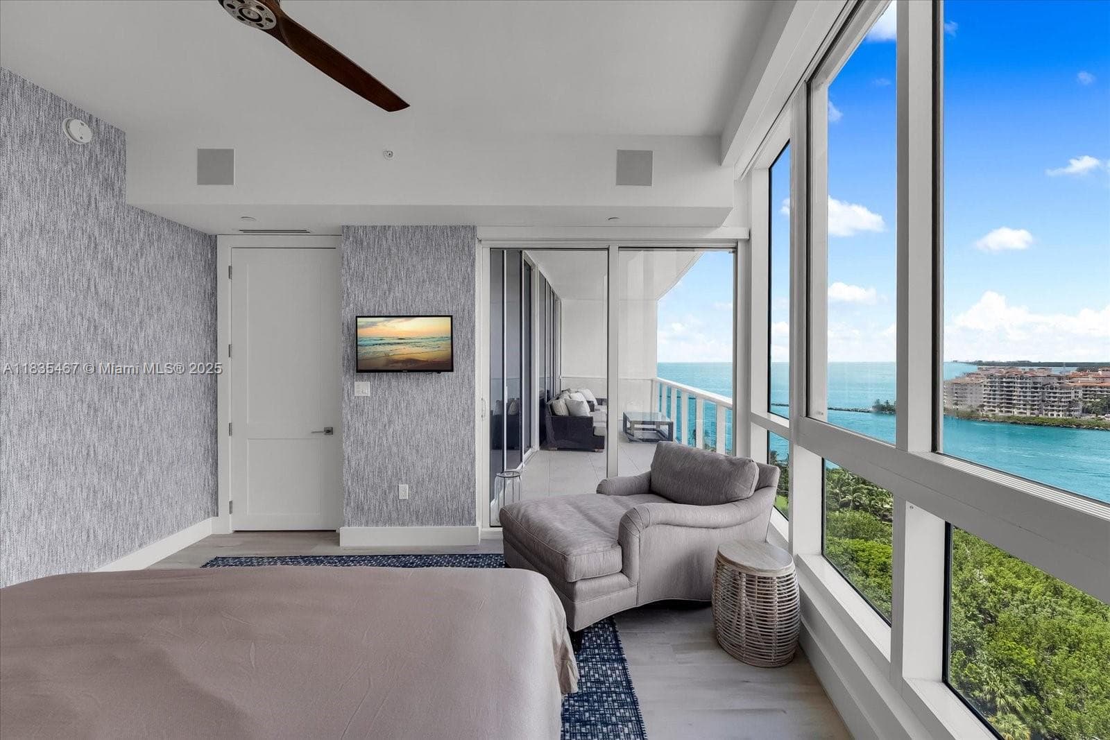 100 S Pointe Dr # 1502, Miami Beach FL 33139 — 25