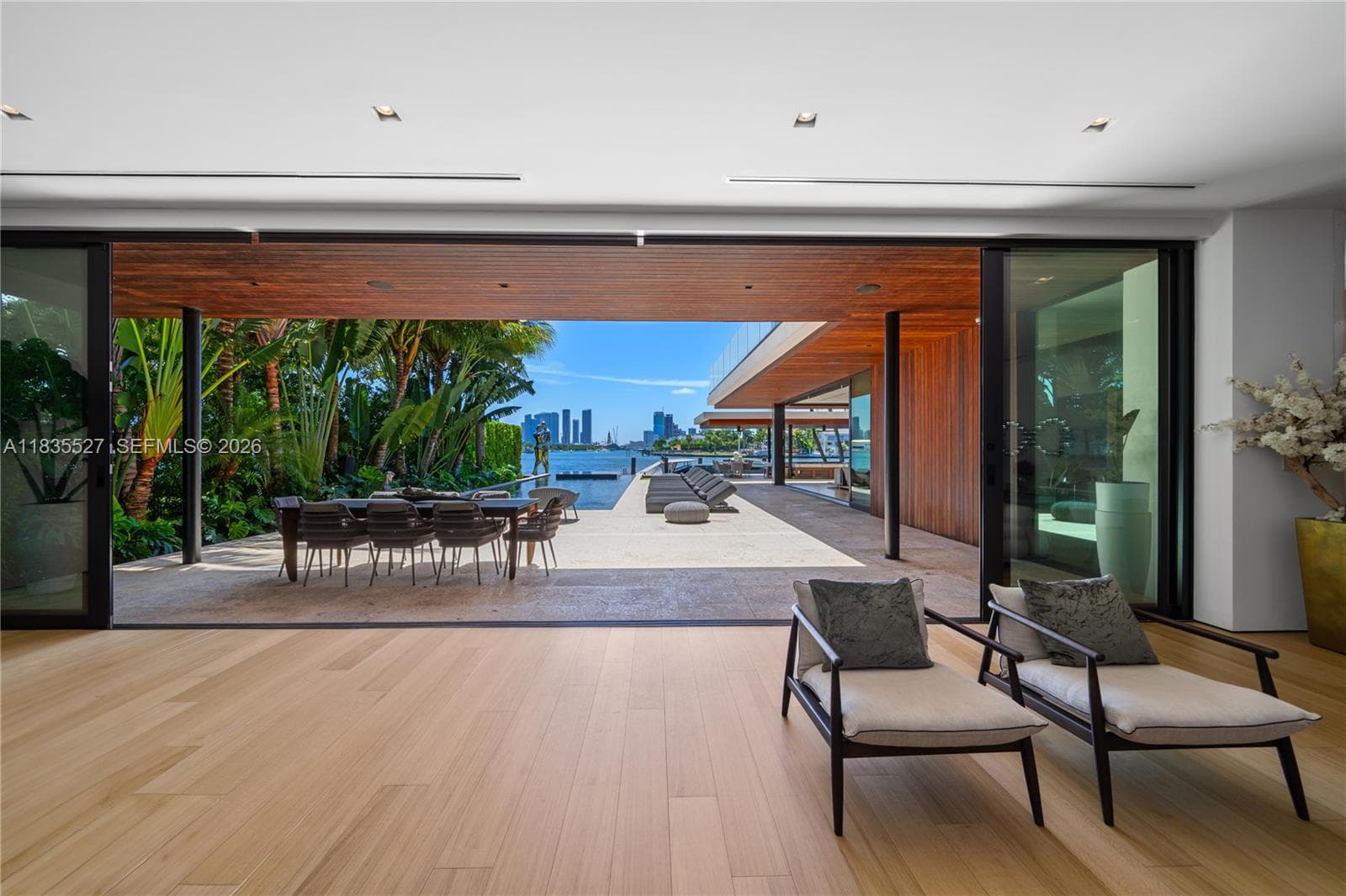 126 W San Marino Dr, Miami Beach FL 33139 — 23