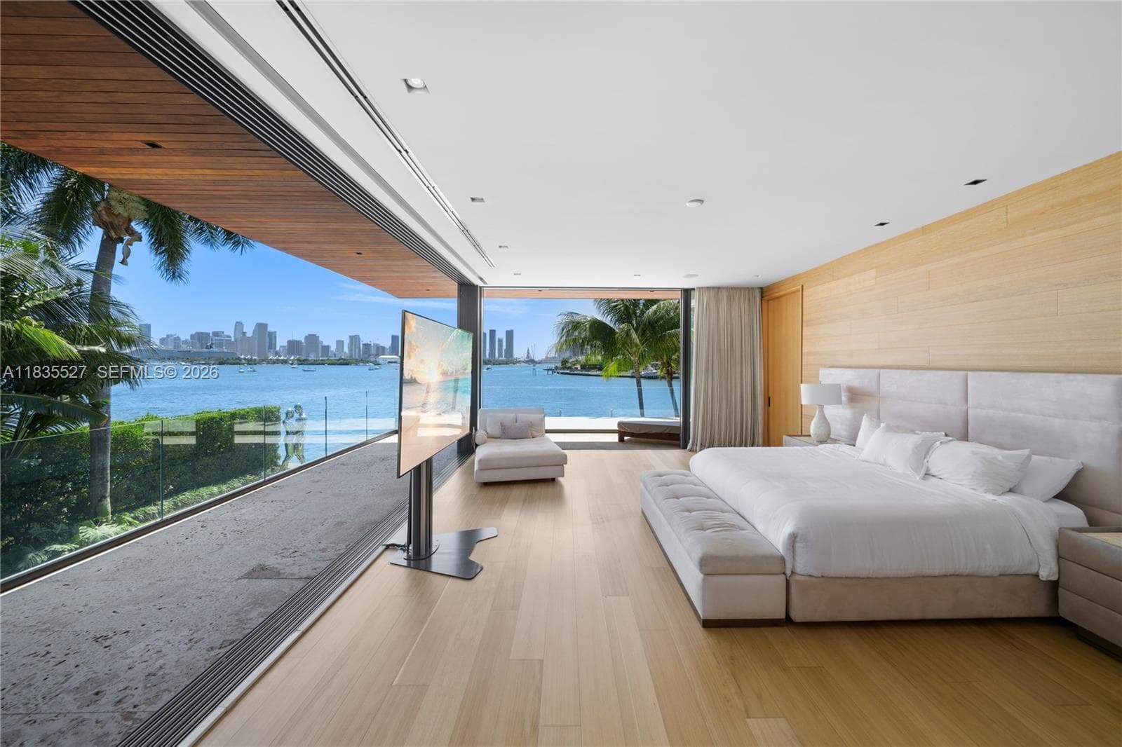 126 W San Marino Dr, Miami Beach FL 33139 — 43