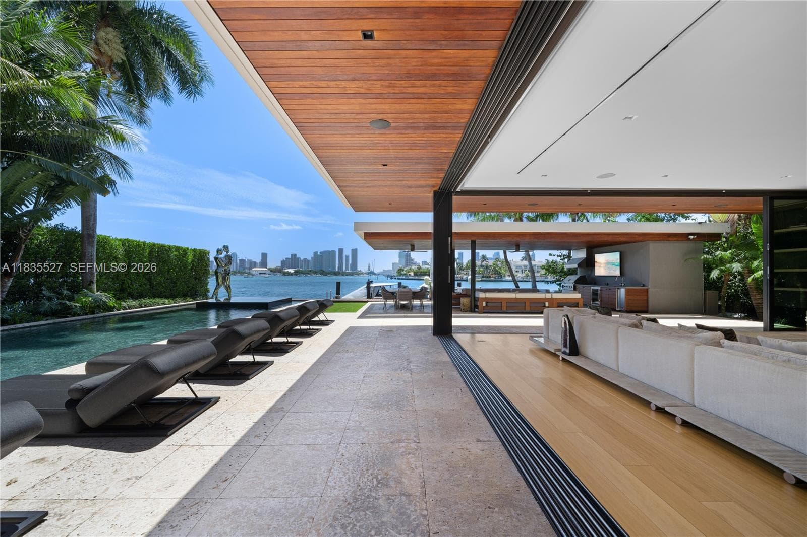126 W San Marino Dr, Miami Beach FL 33139 — 32