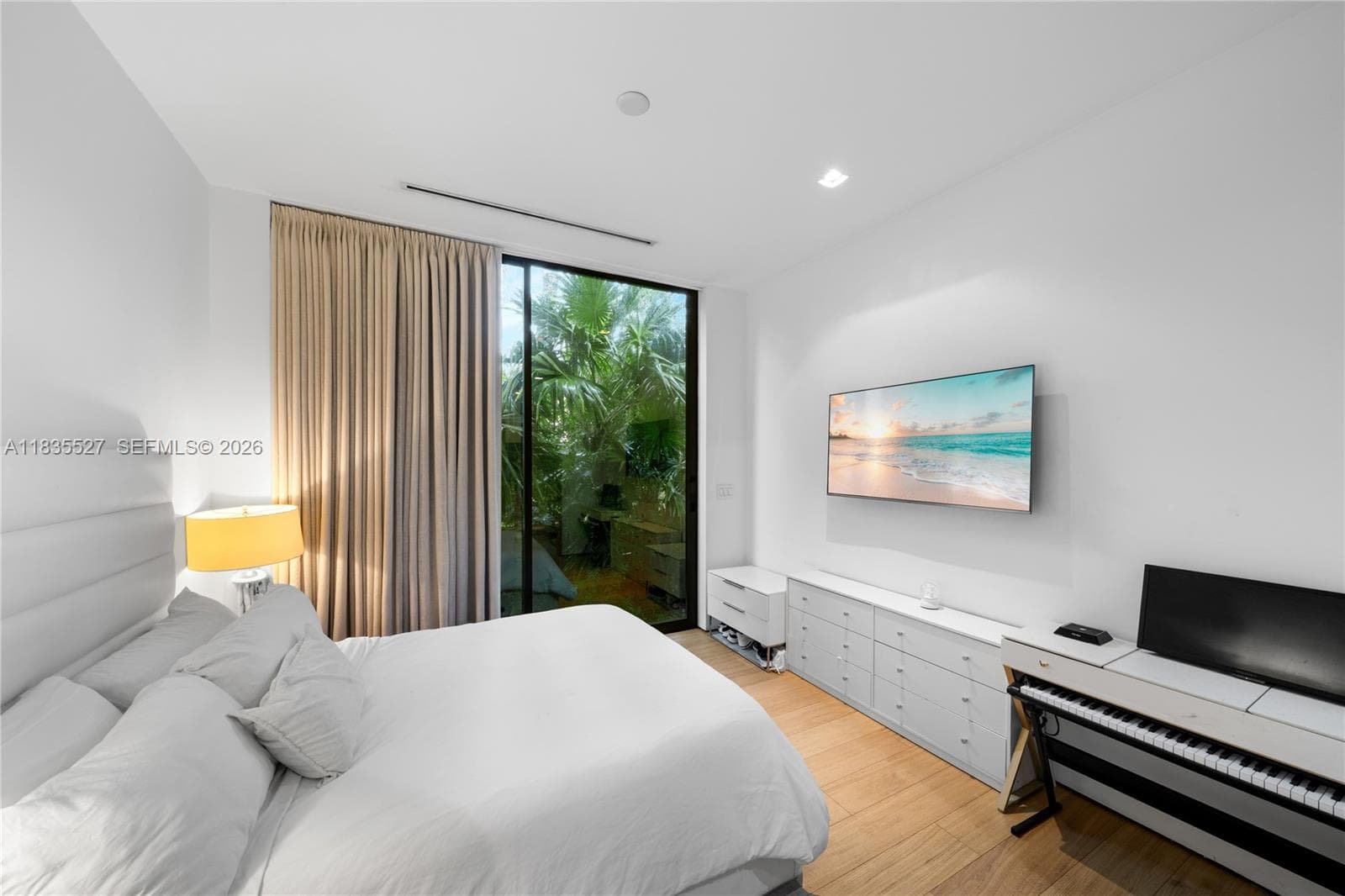 126 W San Marino Dr, Miami Beach FL 33139 — 68