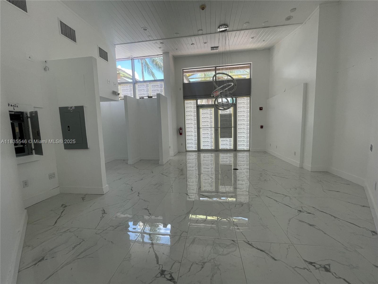 1451 Ocean Dr # 102, Miami Beach FL 33139 — 2