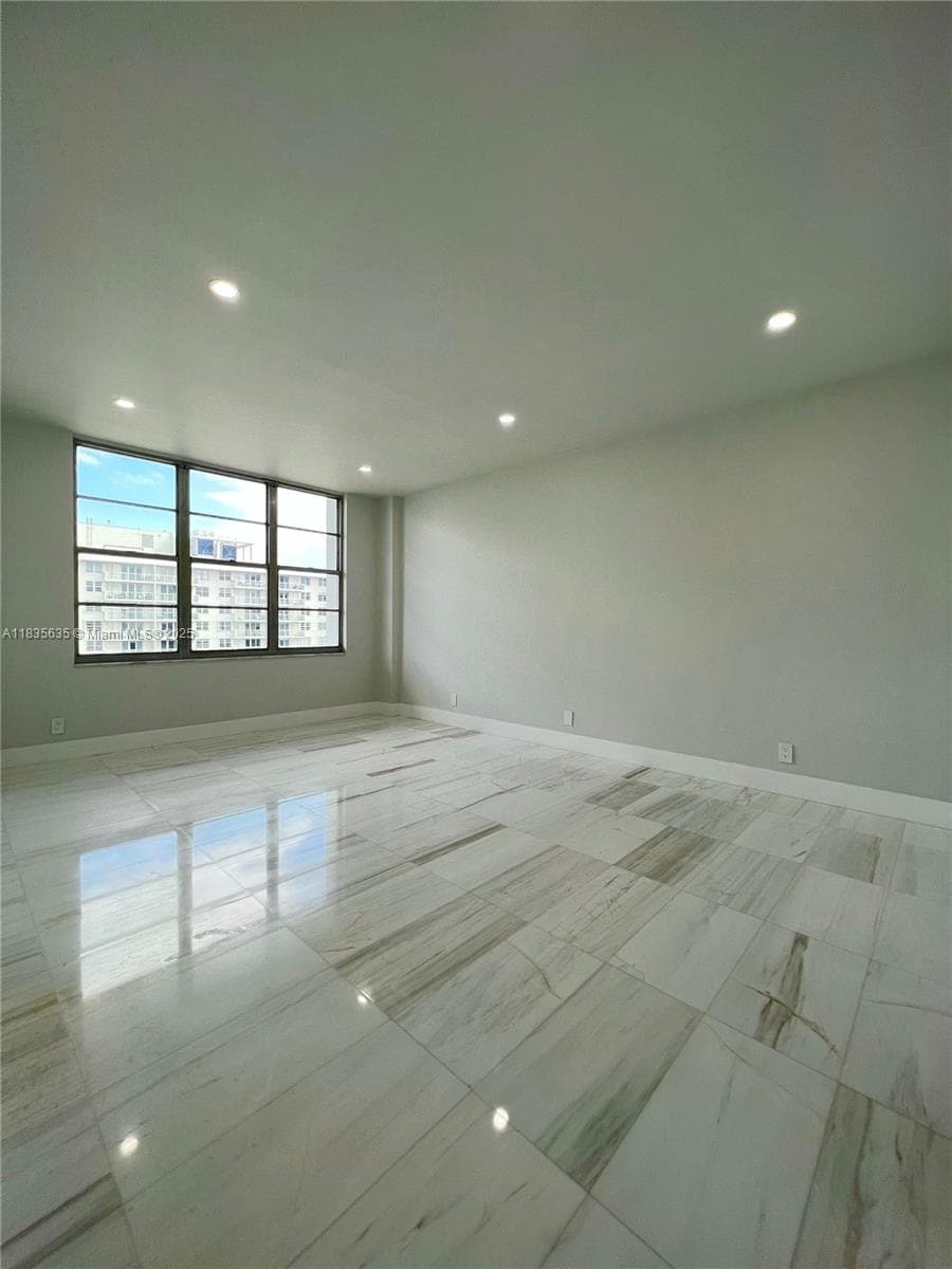 5700 Collins Ave # 16B, Miami Beach FL 33140 — 6