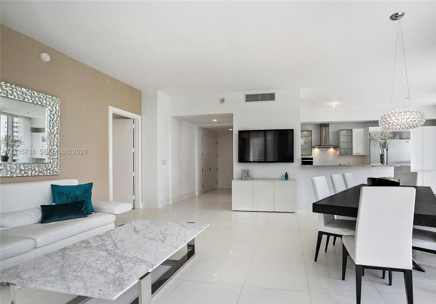 4100 Island Blvd # 701, Aventura FL 33160 — 3