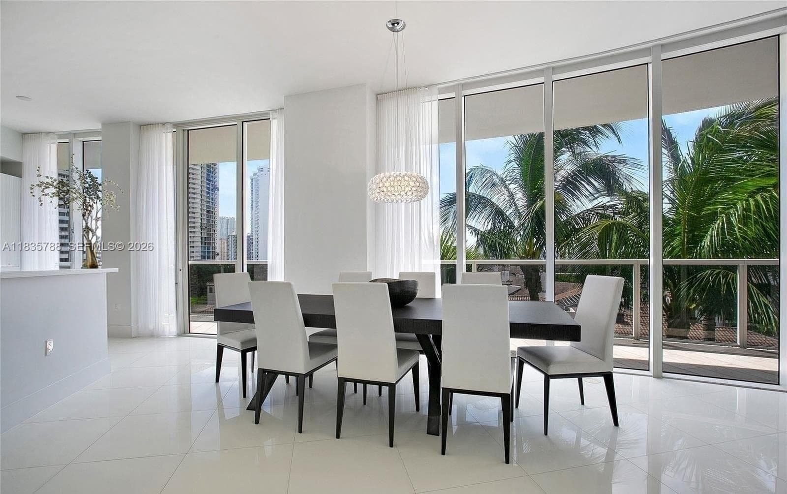 4100 Island Blvd # 701, Aventura FL 33160 — 1
