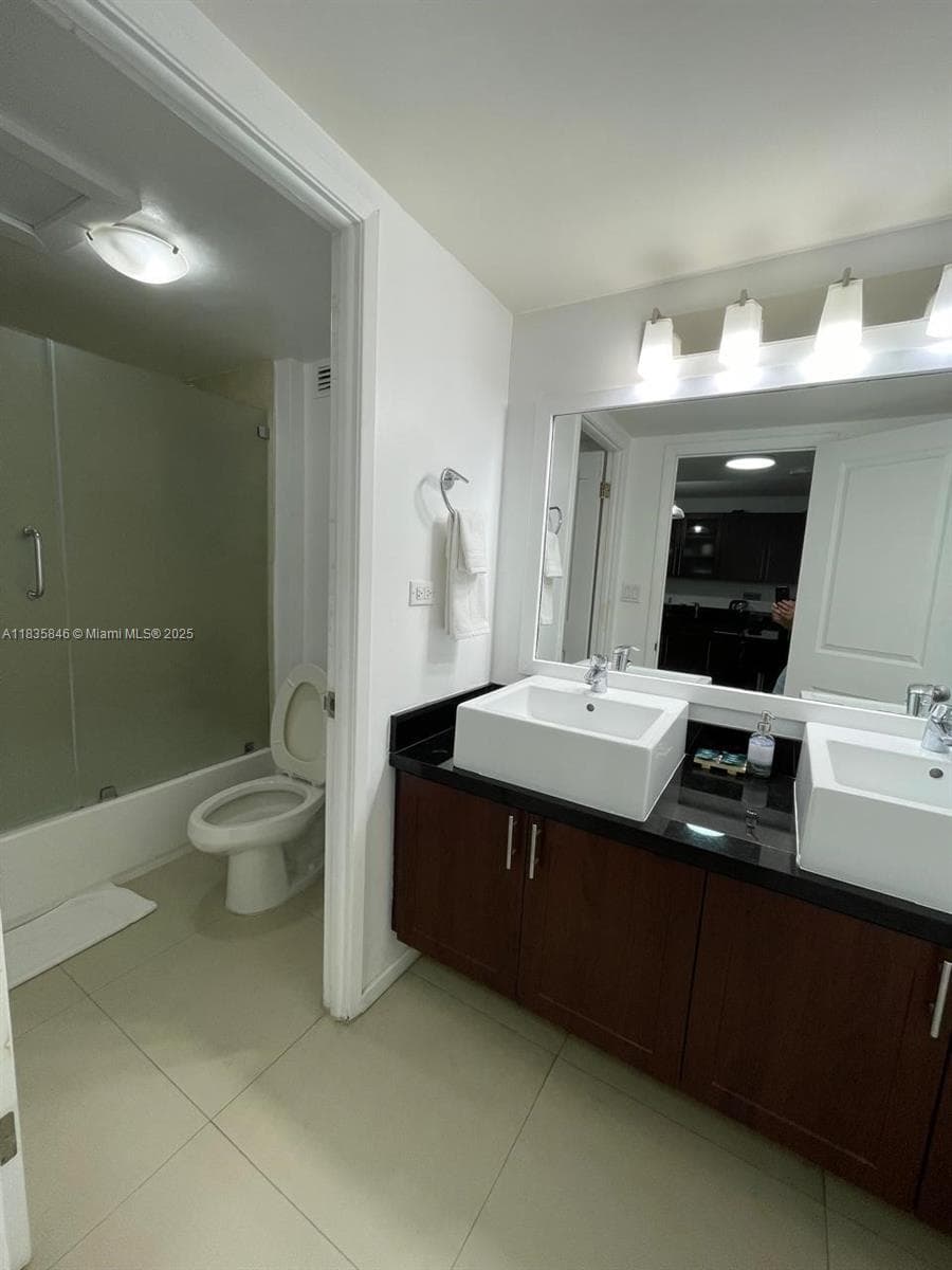 2301 Collins Ave # 735, Miami Beach FL 33139 — 3