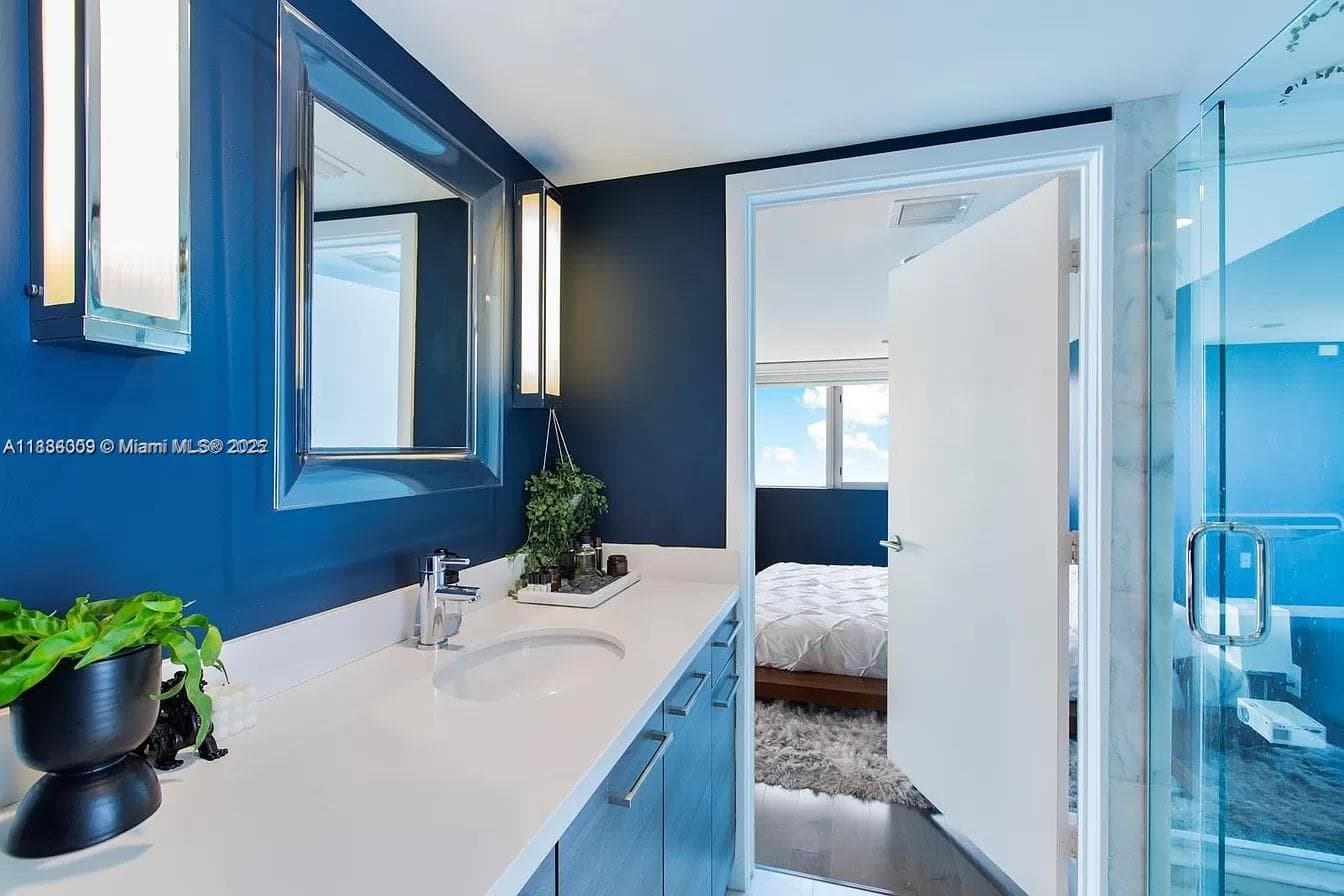 421 Meridian Ave # 15, Miami Beach FL 33139 — 12