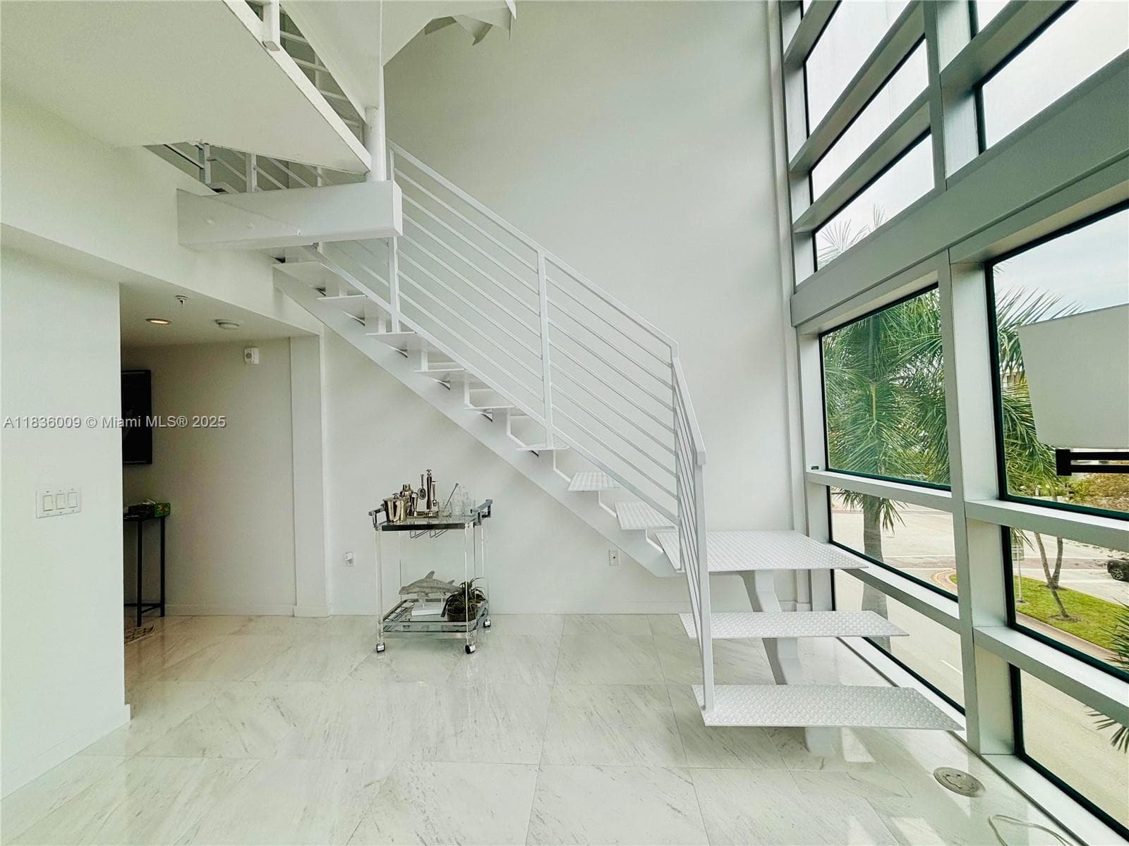 421 Meridian Ave # 15, Miami Beach FL 33139 — 7