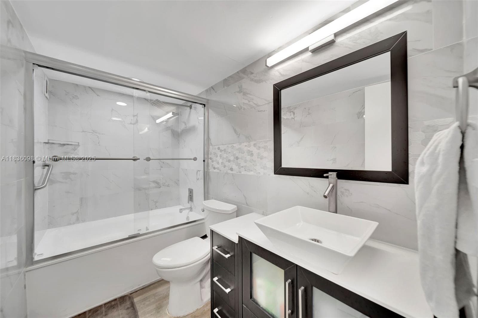 5005 Collins Ave # 815, Miami Beach FL 33140 — 13