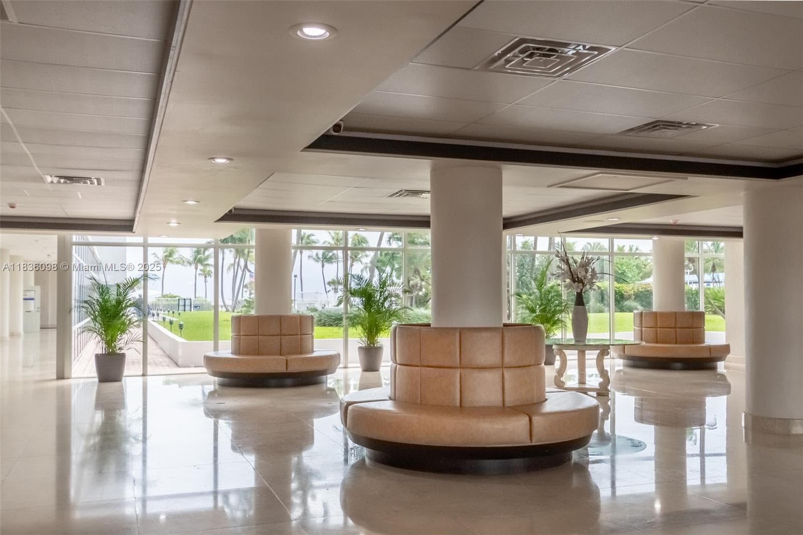 5005 Collins Ave # 815, Miami Beach FL 33140 — 31