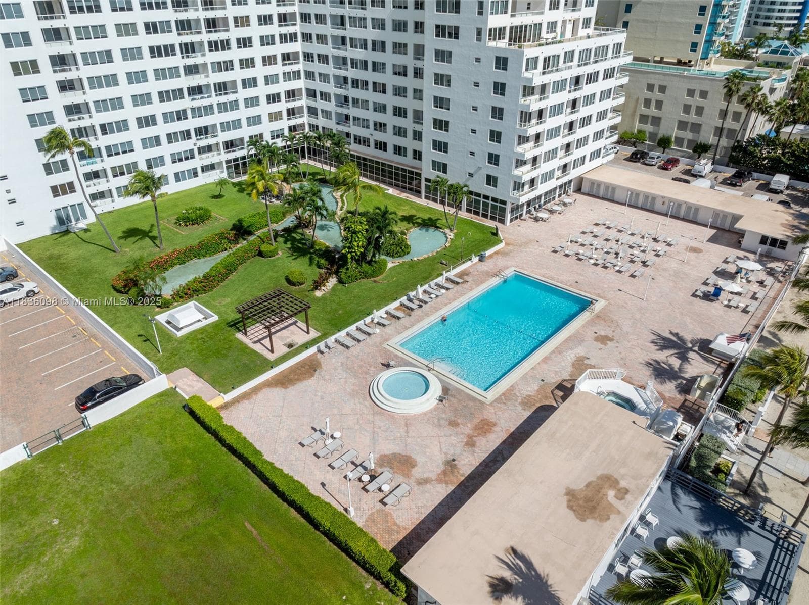 5005 Collins Ave # 815, Miami Beach FL 33140 — 21