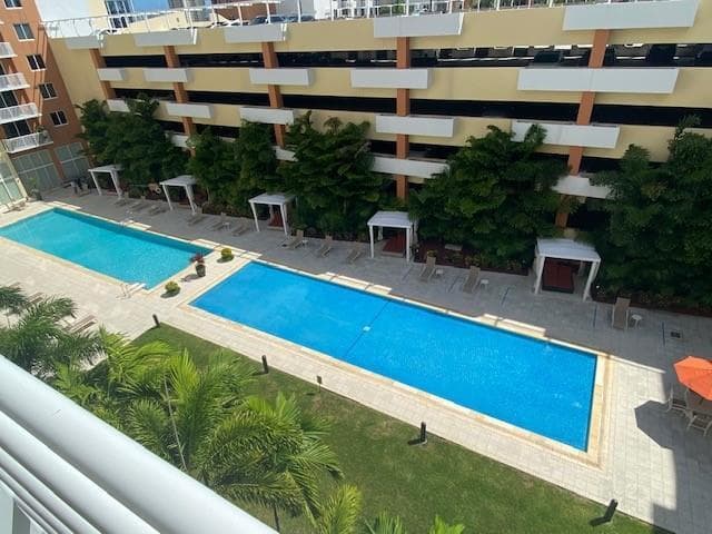 2775 NE 187th Street # 523, Aventura FL 33180 — 2
