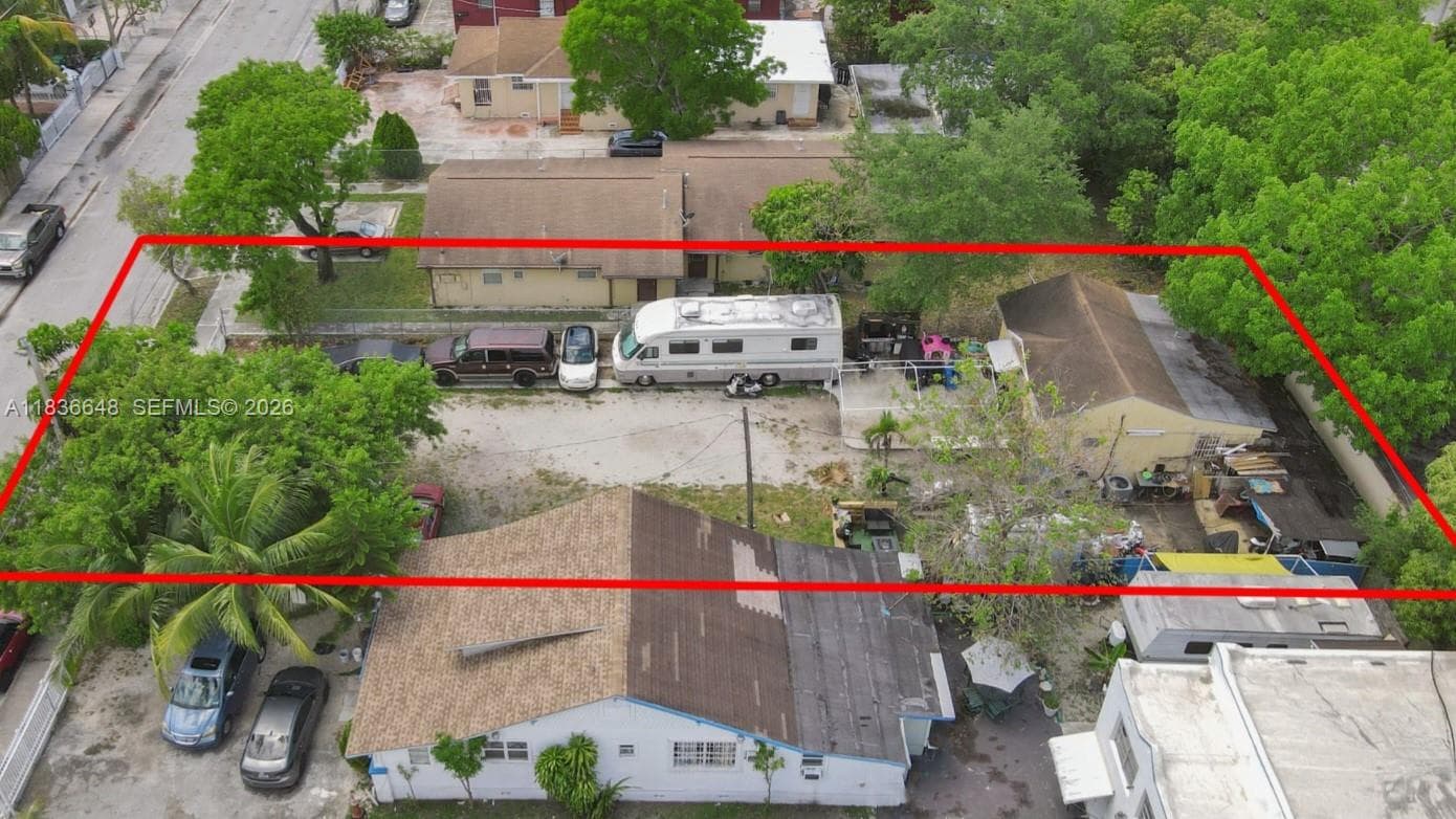 369 NW 33rd St, Miami FL 33127 — 5