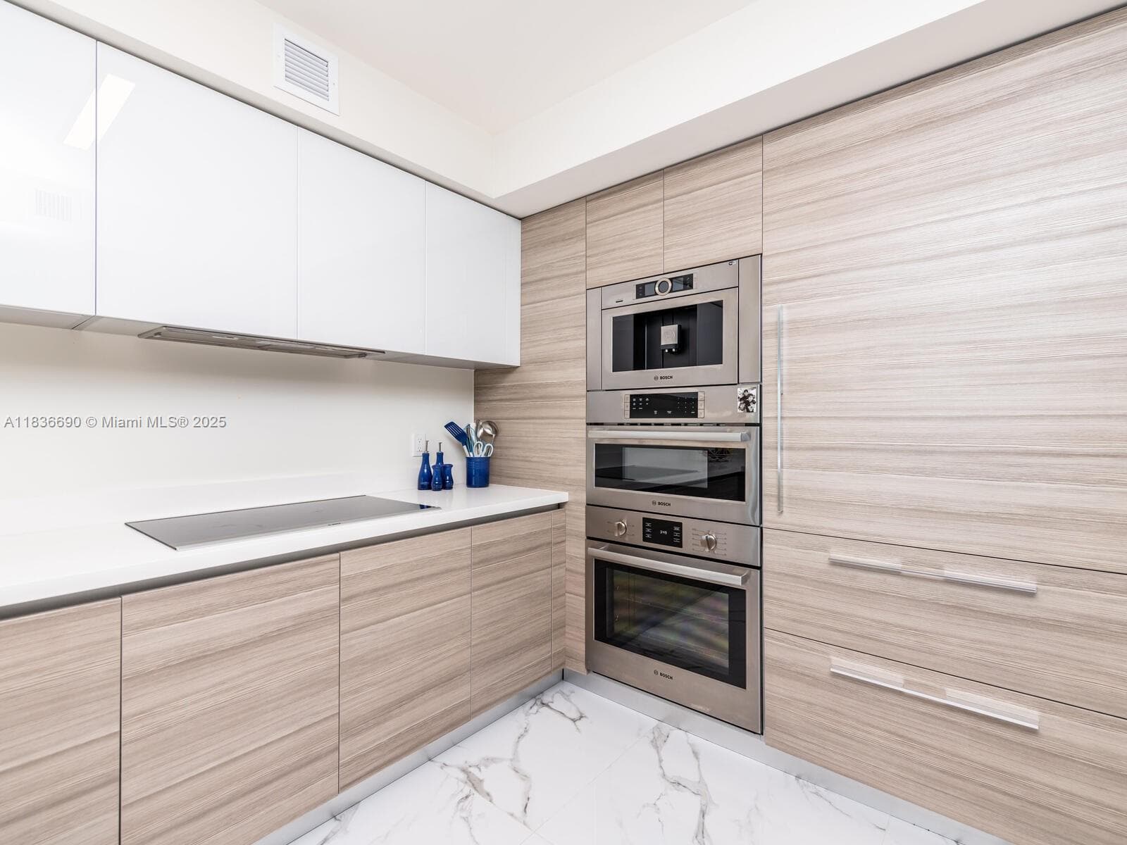 300 Sunny Isles Blvd # 1605, Sunny Isles Beach FL 33160 — 16