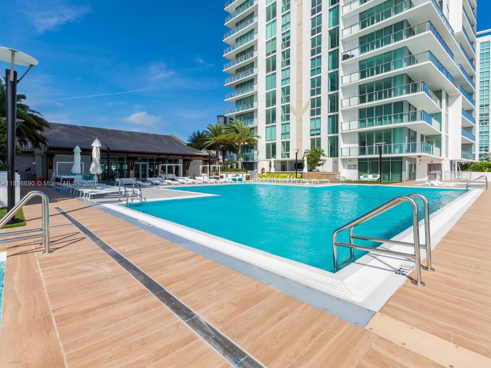 300 Sunny Isles Blvd # 1605, Sunny Isles Beach FL 33160 — 73