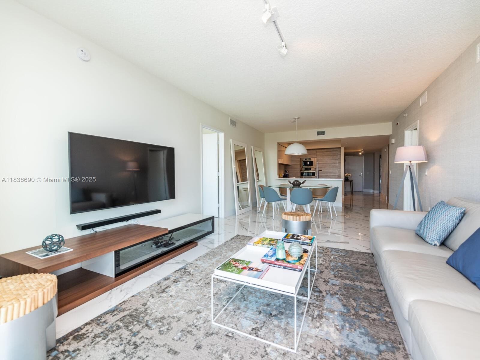 300 Sunny Isles Blvd # 1605, Sunny Isles Beach FL 33160 — 45