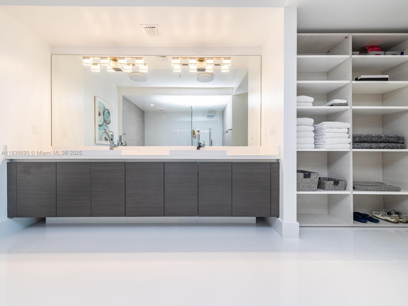300 Sunny Isles Blvd # 1605, Sunny Isles Beach FL 33160 — 55