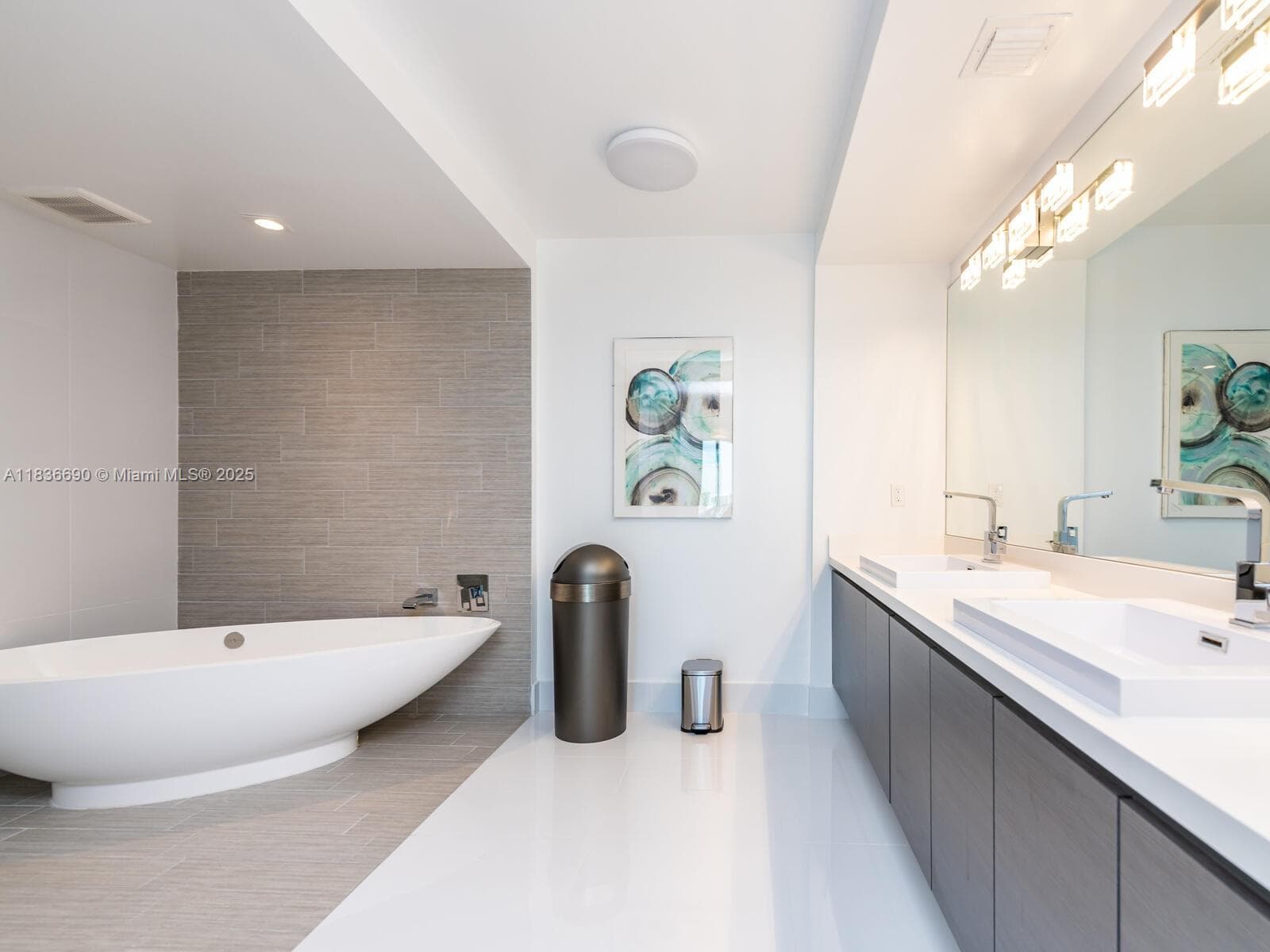 300 Sunny Isles Blvd # 1605, Sunny Isles Beach FL 33160 — 54