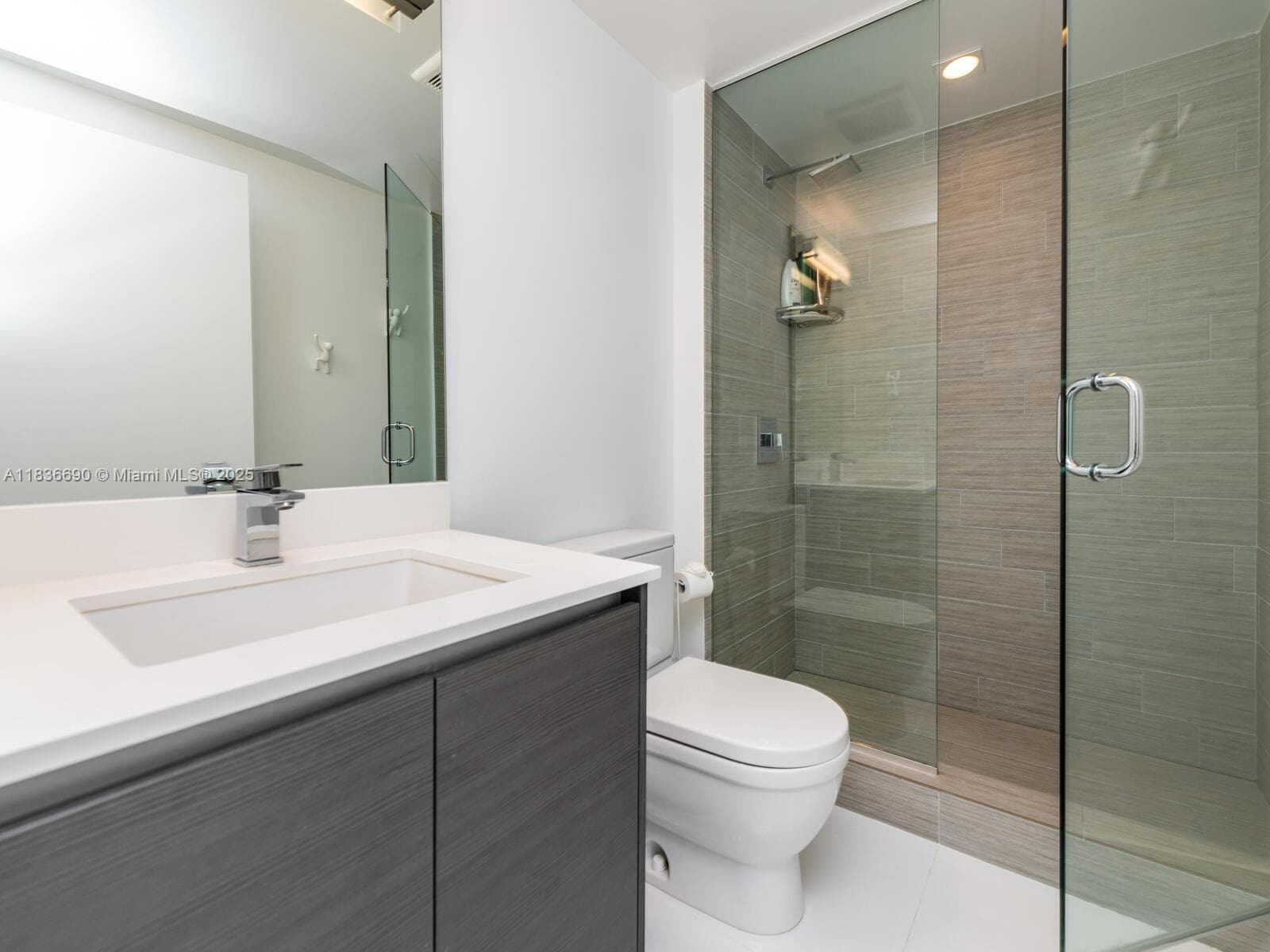 300 Sunny Isles Blvd # 1605, Sunny Isles Beach FL 33160 — 64