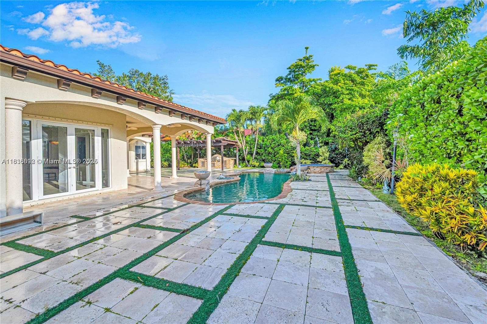 13400 SW 83rd Ave, Pinecrest FL 33156 — 31