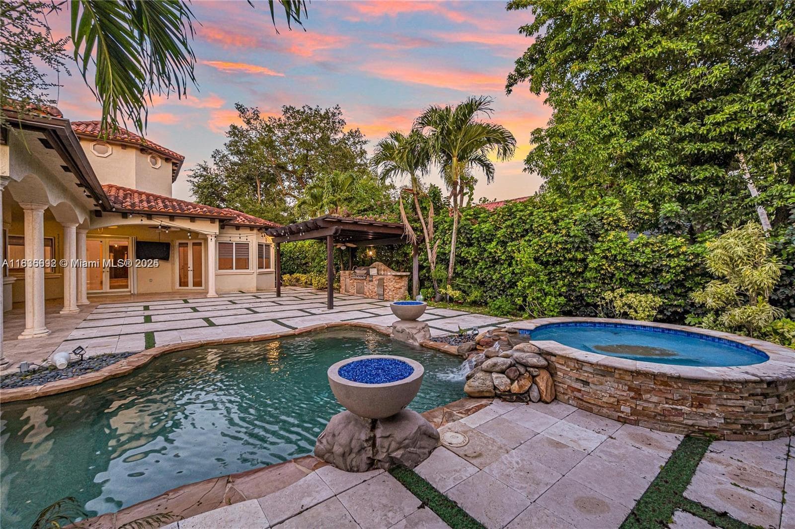 13400 SW 83rd Ave, Pinecrest FL 33156 — 39