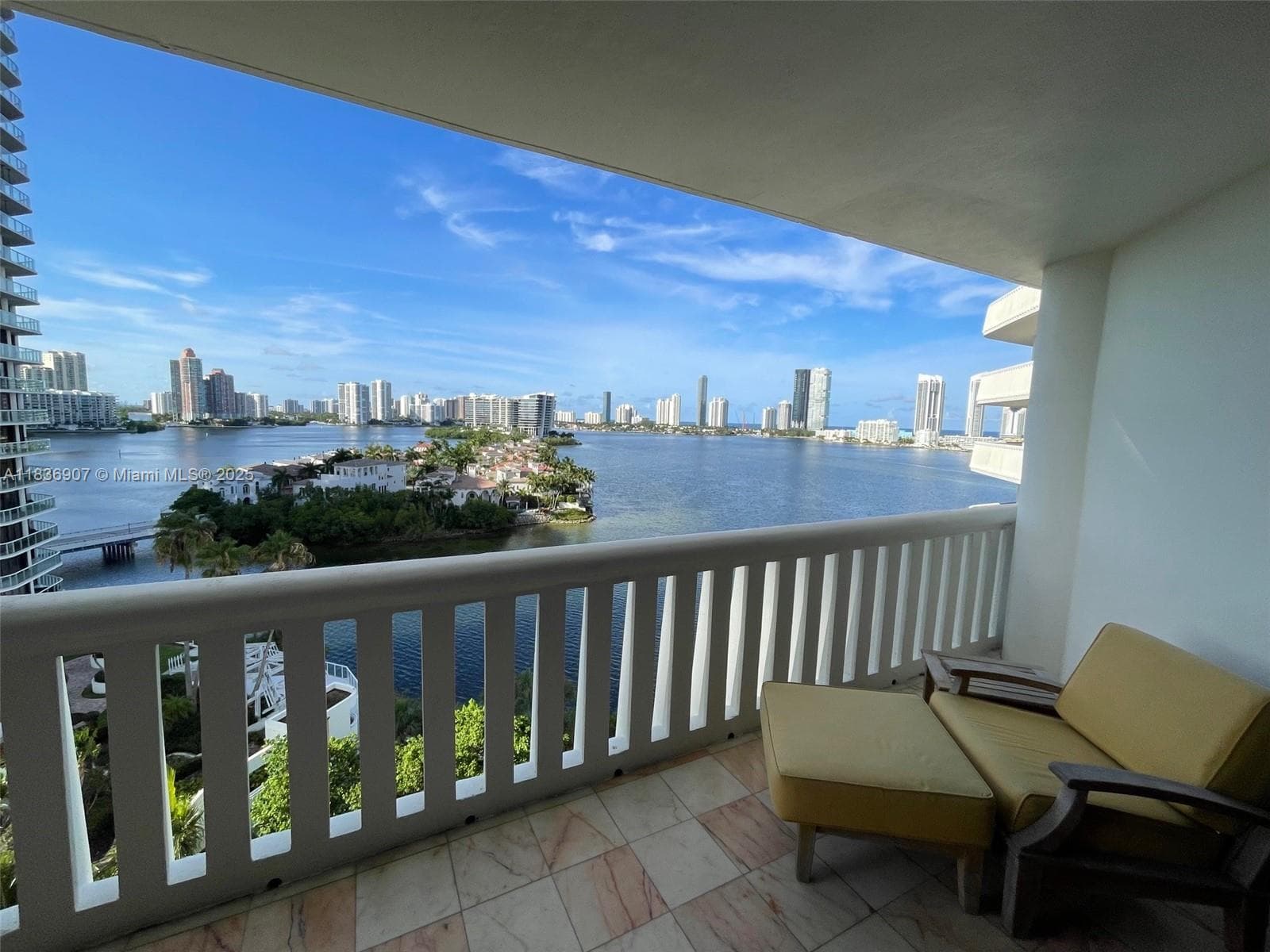 3000 Island Blvd # 1103, Aventura FL 33160 — 13