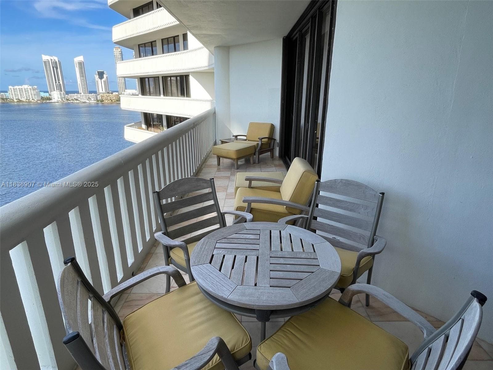 3000 Island Blvd # 1103, Aventura FL 33160 — 16