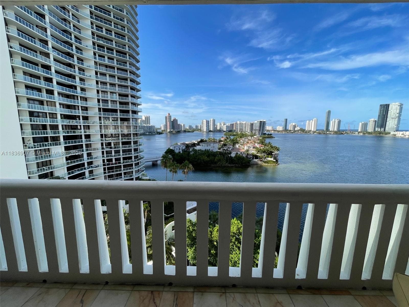 3000 Island Blvd # 1103, Aventura FL 33160 — 12