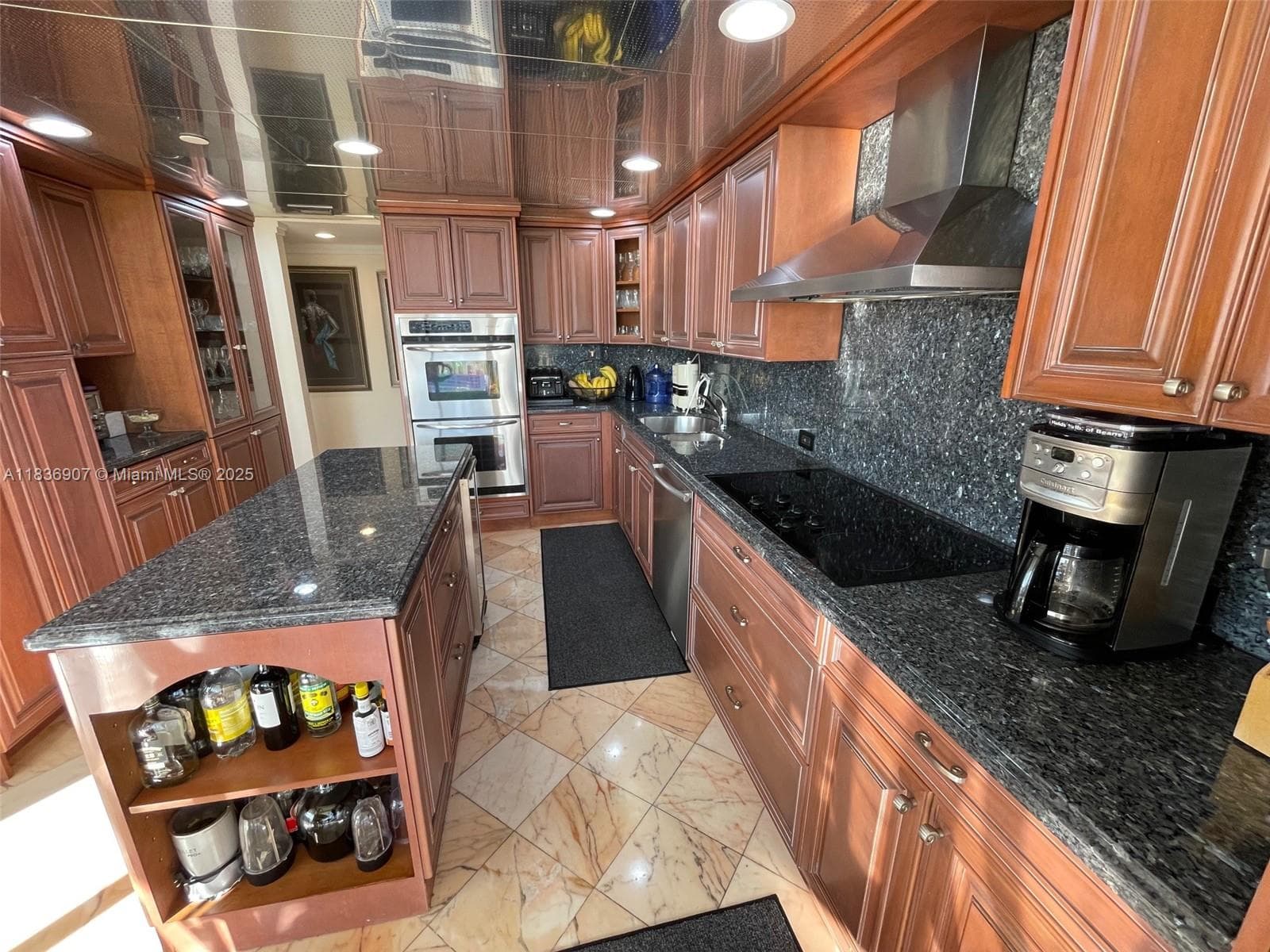 3000 Island Blvd # 1103, Aventura FL 33160 — 20