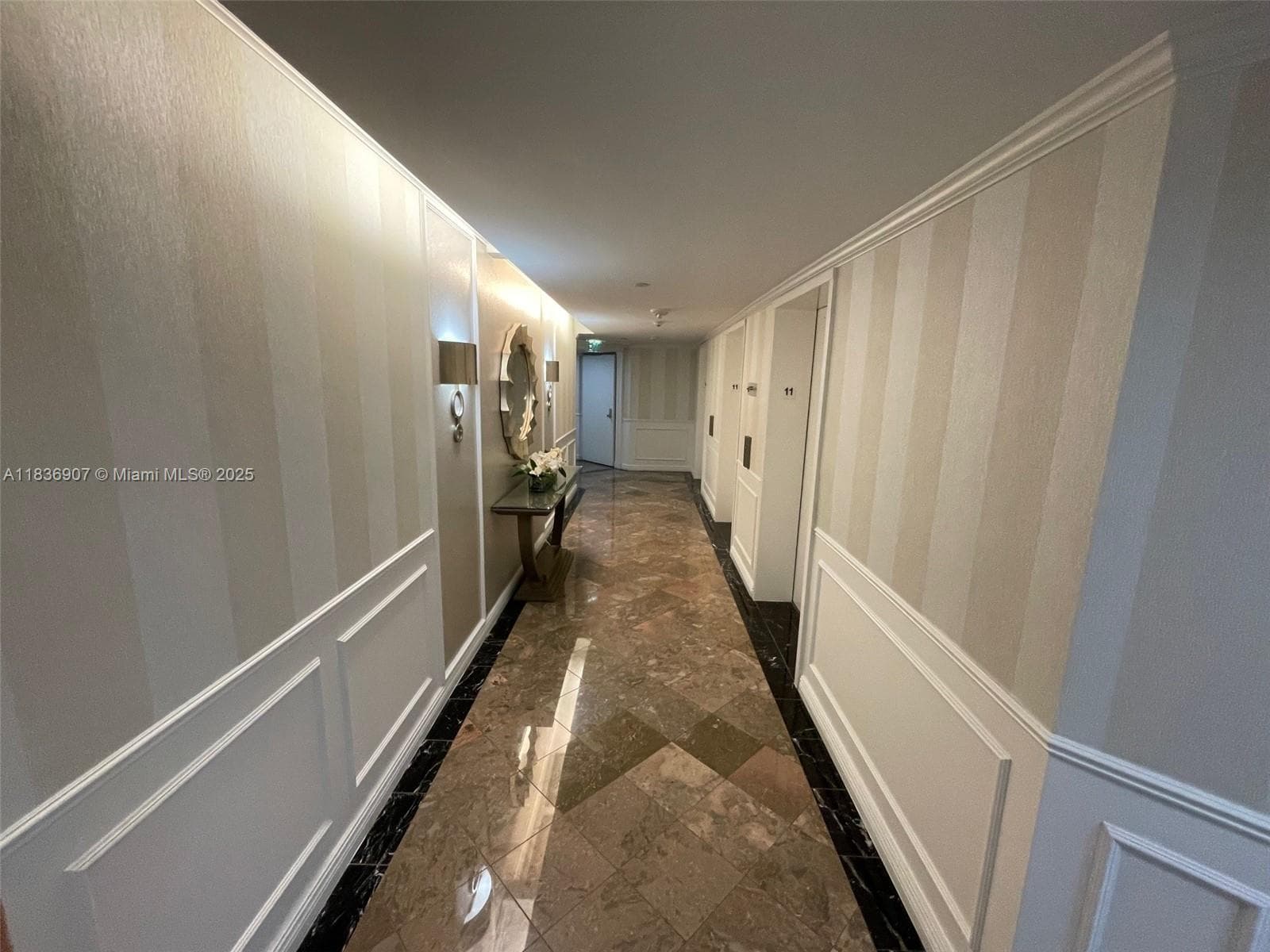 3000 Island Blvd # 1103, Aventura FL 33160 — 38