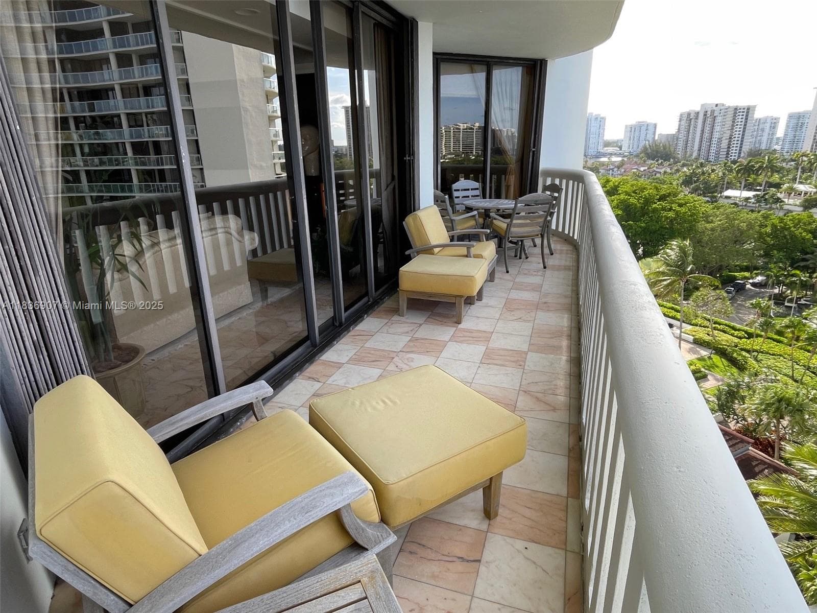 3000 Island Blvd # 1103, Aventura FL 33160 — 15