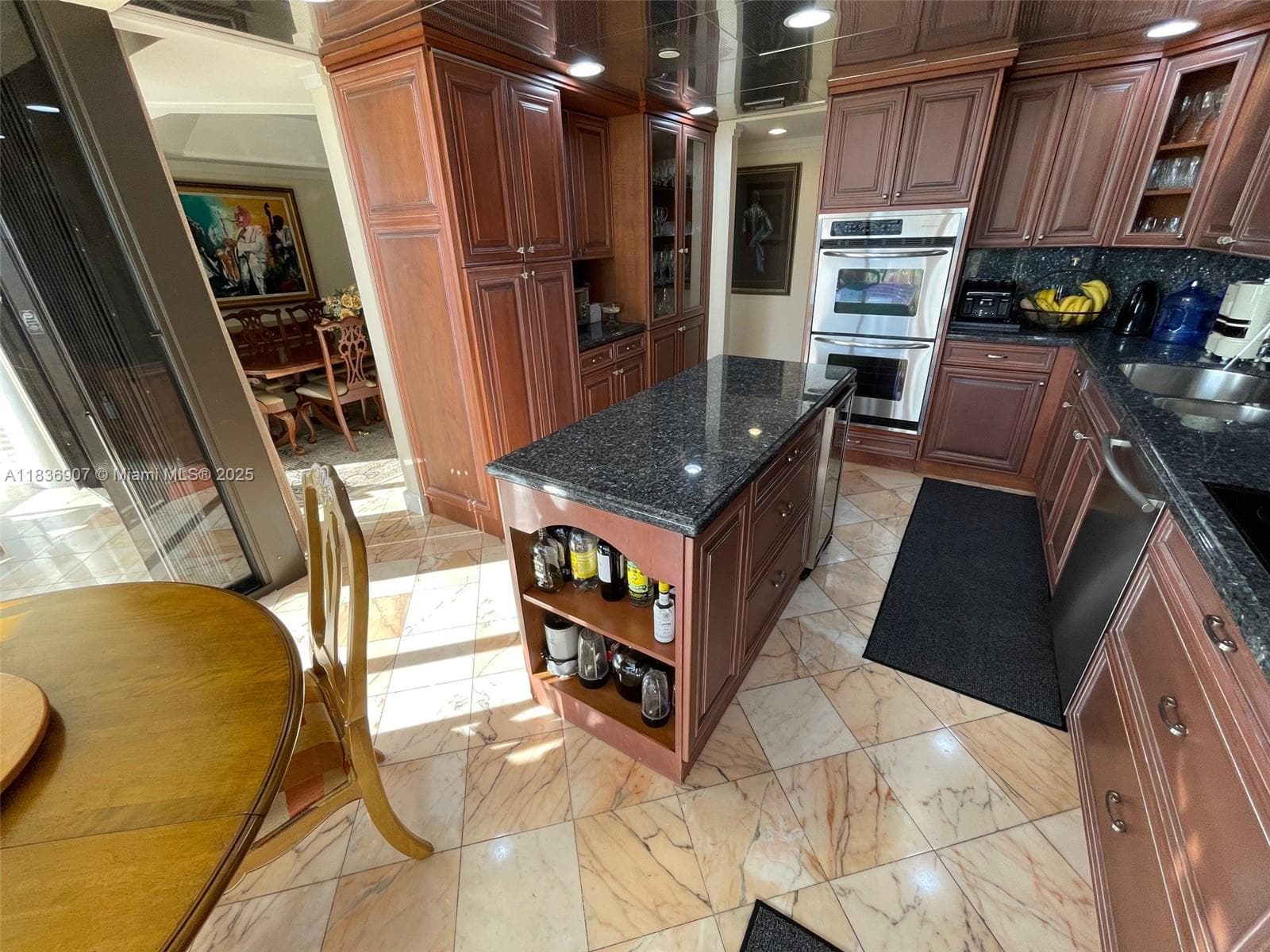3000 Island Blvd # 1103, Aventura FL 33160 — 21
