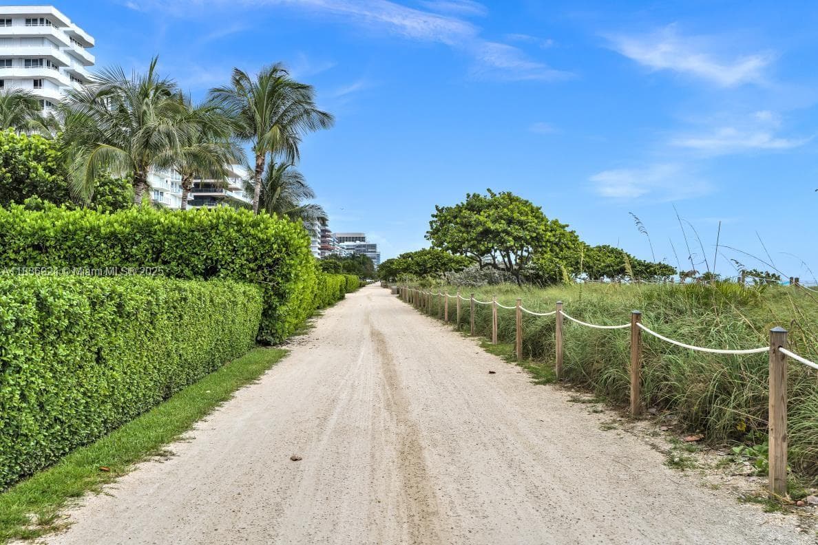 8855 E Collins Ave # 2F, Surfside FL 33154 — 2
