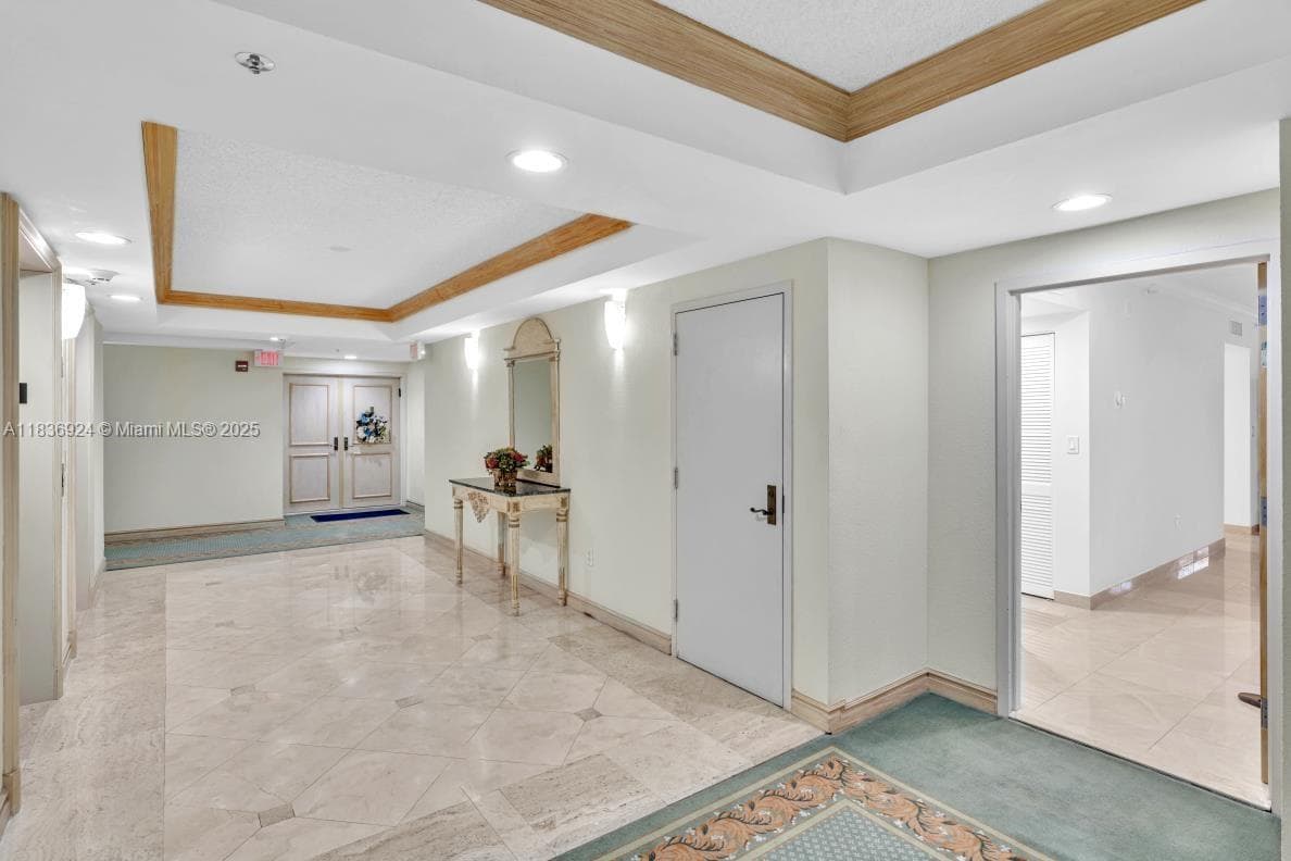 8855 E Collins Ave # 2F, Surfside FL 33154 — 52