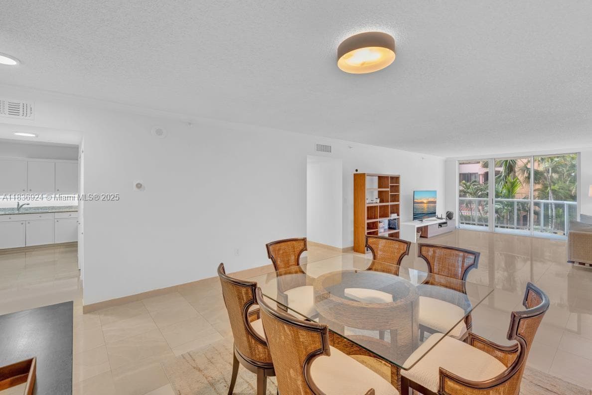 8855 E Collins Ave # 2F, Surfside FL 33154 — 47