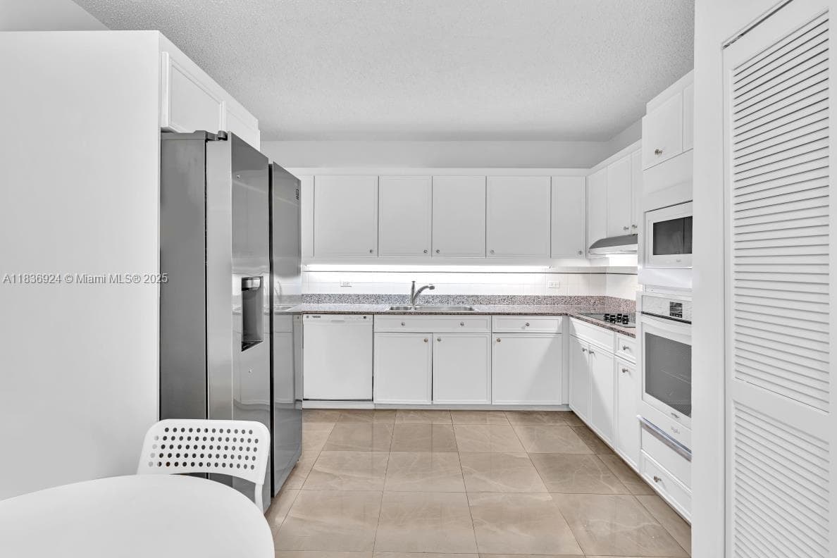 8855 E Collins Ave # 2F, Surfside FL 33154 — 58