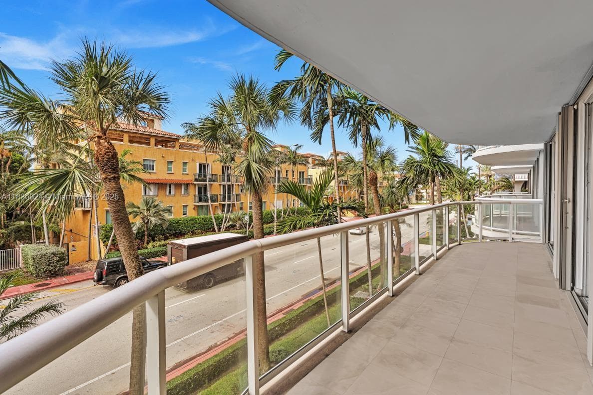 8855 E Collins Ave # 2F, Surfside FL 33154 — 40