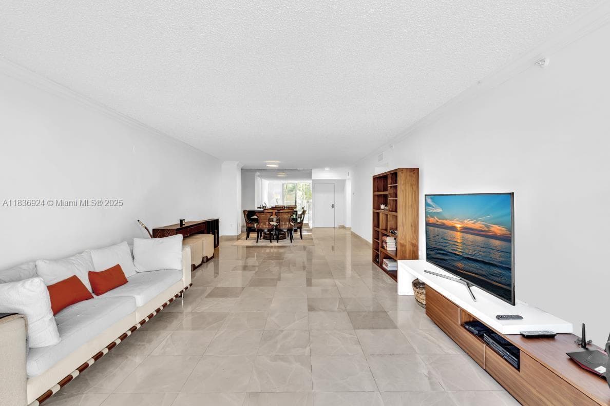 8855 E Collins Ave # 2F, Surfside FL 33154 — 39