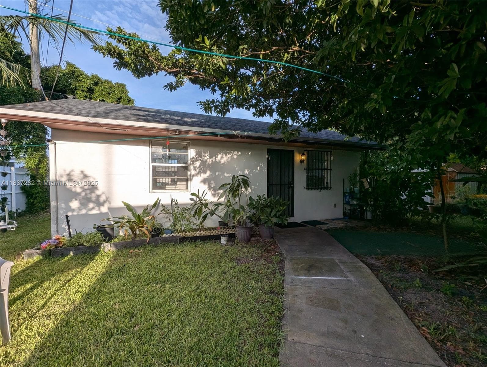 3521 E 8th Ave, Hialeah FL 33013 — 53
